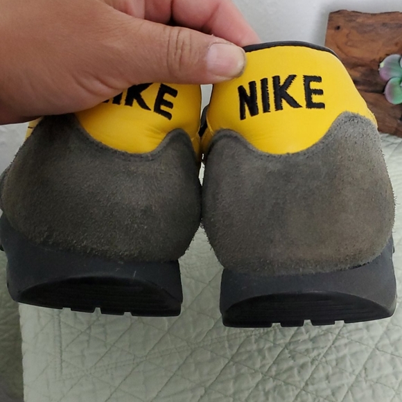 Nike shoes - Picture 9 of 15